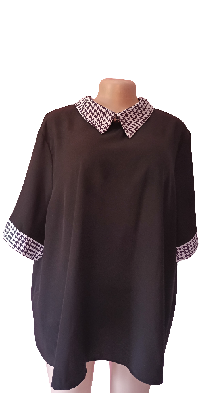 Stripped black & white T-shirt blouse