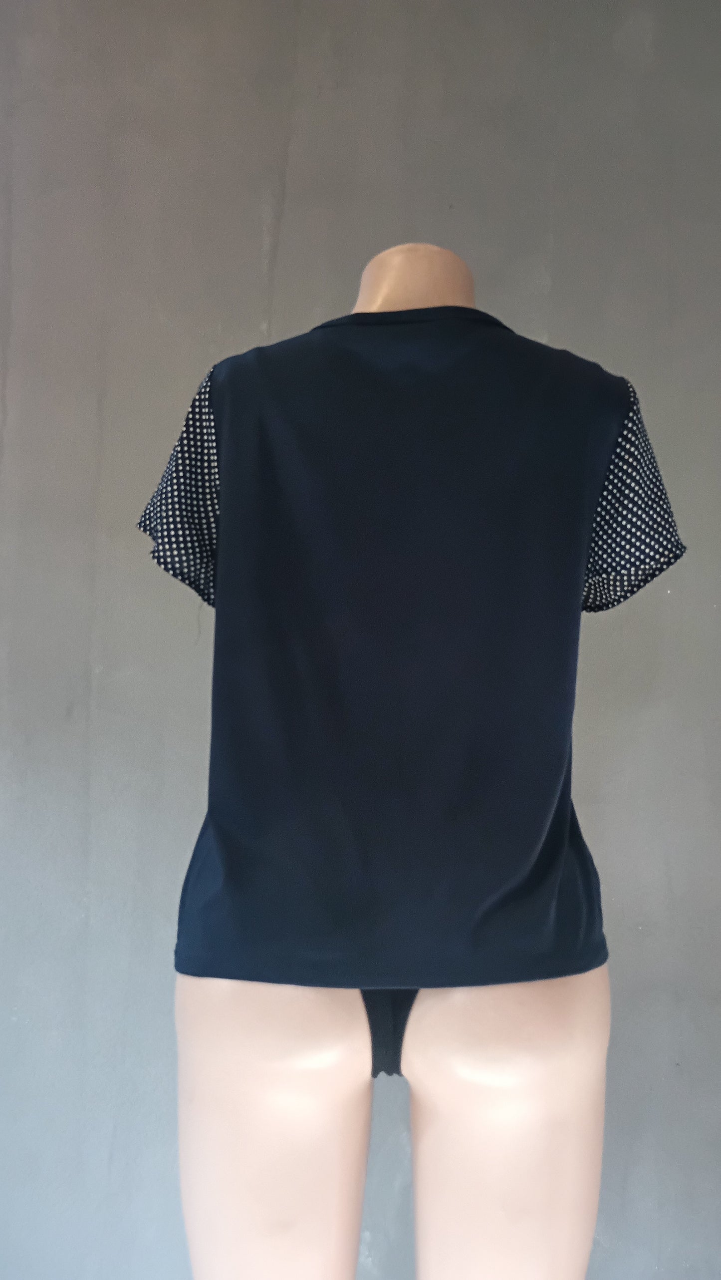 T-shirt blouse