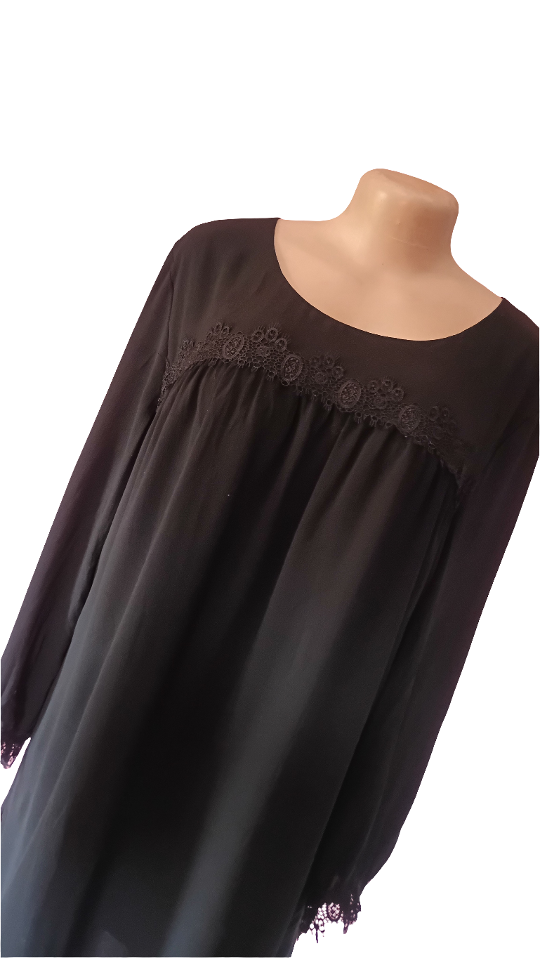 Black long sleeved dress