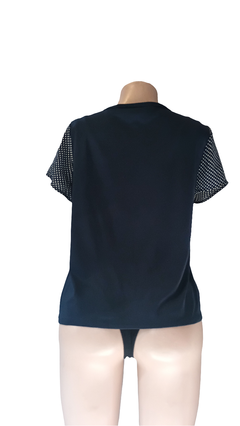T-shirt blouse