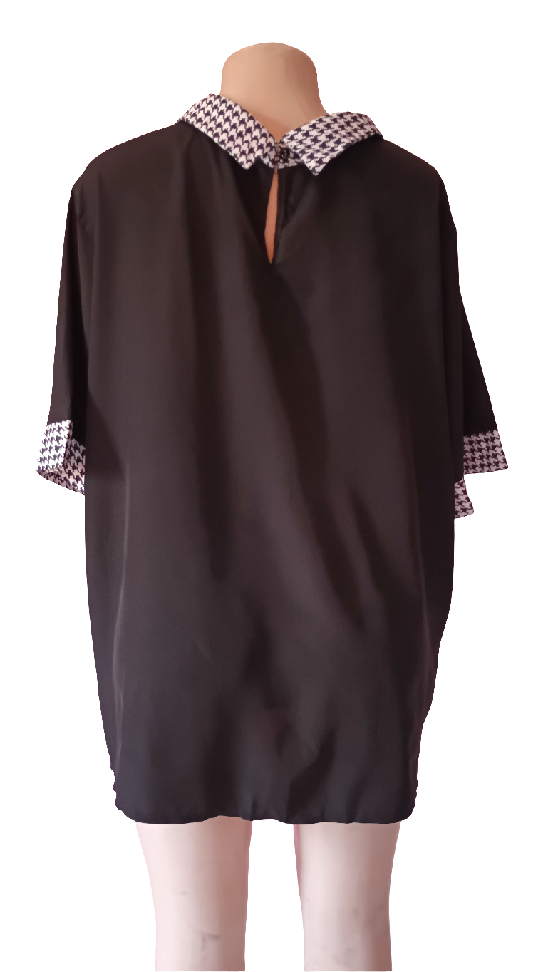 Stripped black & white T-shirt blouse