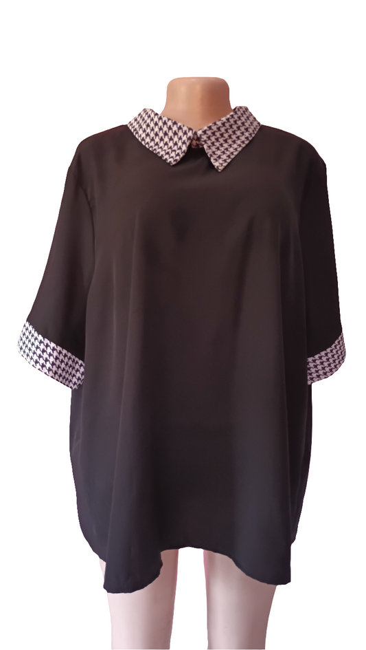 Stripped black & white T-shirt blouse